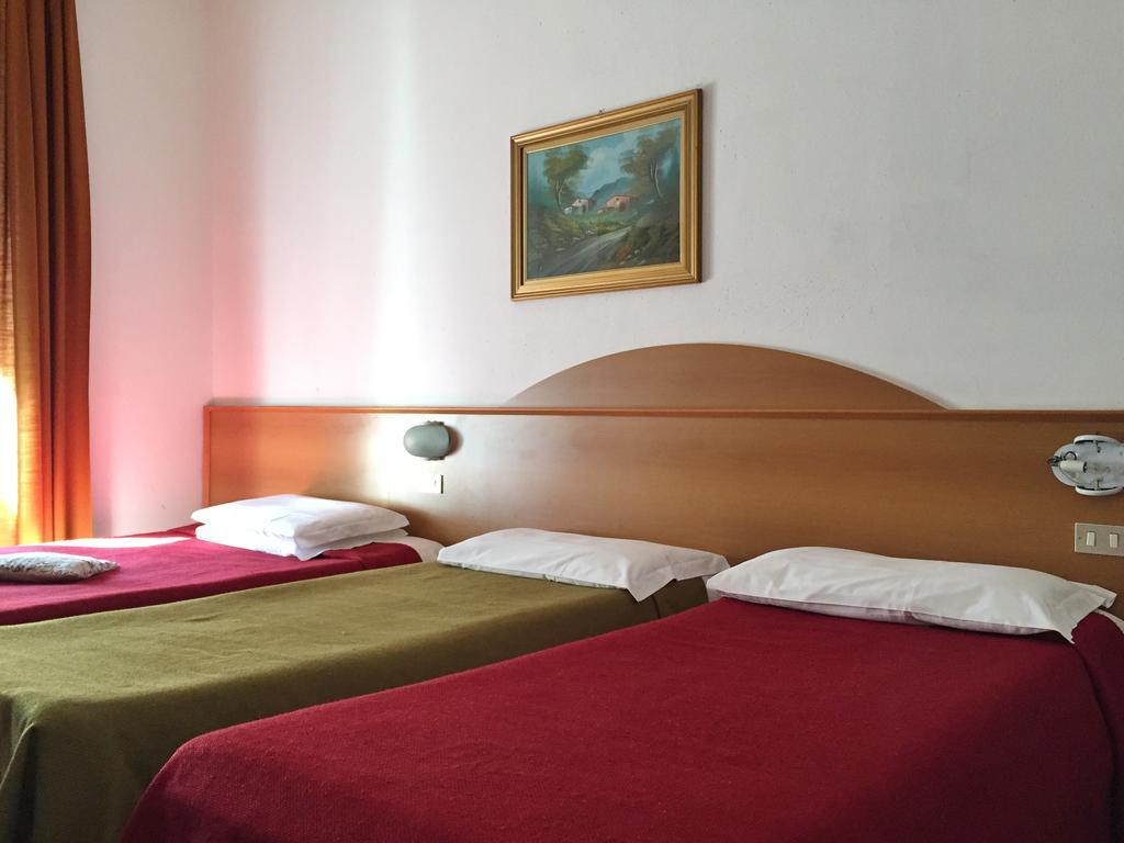 Hotel Ambra ميلان المظهر الخارجي الصورة